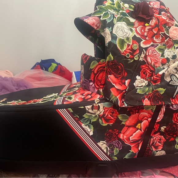 New Cybex Priam Lux Carry Cot in Spring Blossom - Picture 5 of 11